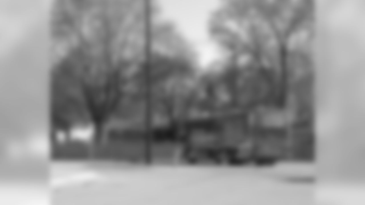Green Bay Packers Tailgate Tour Bus Departs