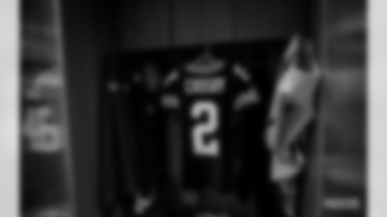 211225-locker-room-gallery-256026