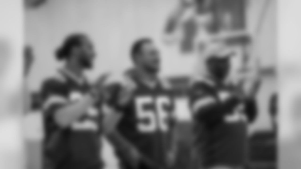 190410-tailgate-tour-marshfield-high-04