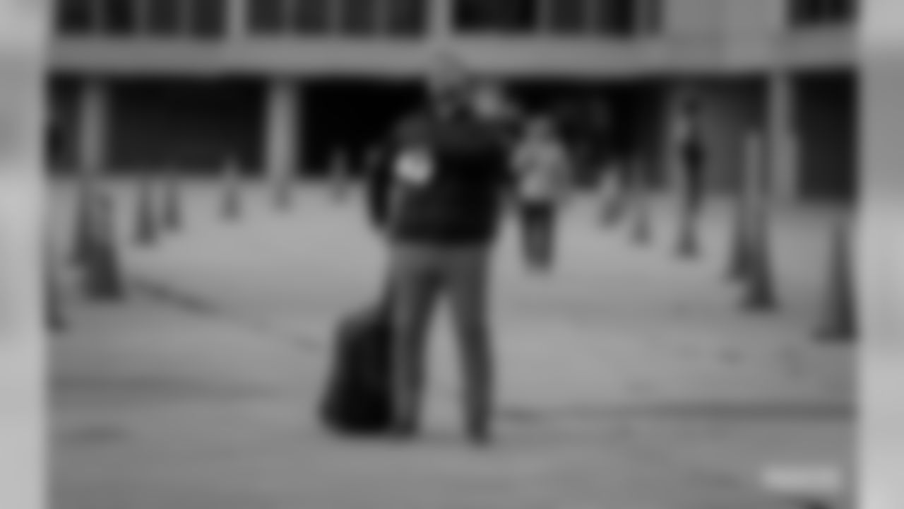 191101-packers-GRB-airport-siegle_WM-16
