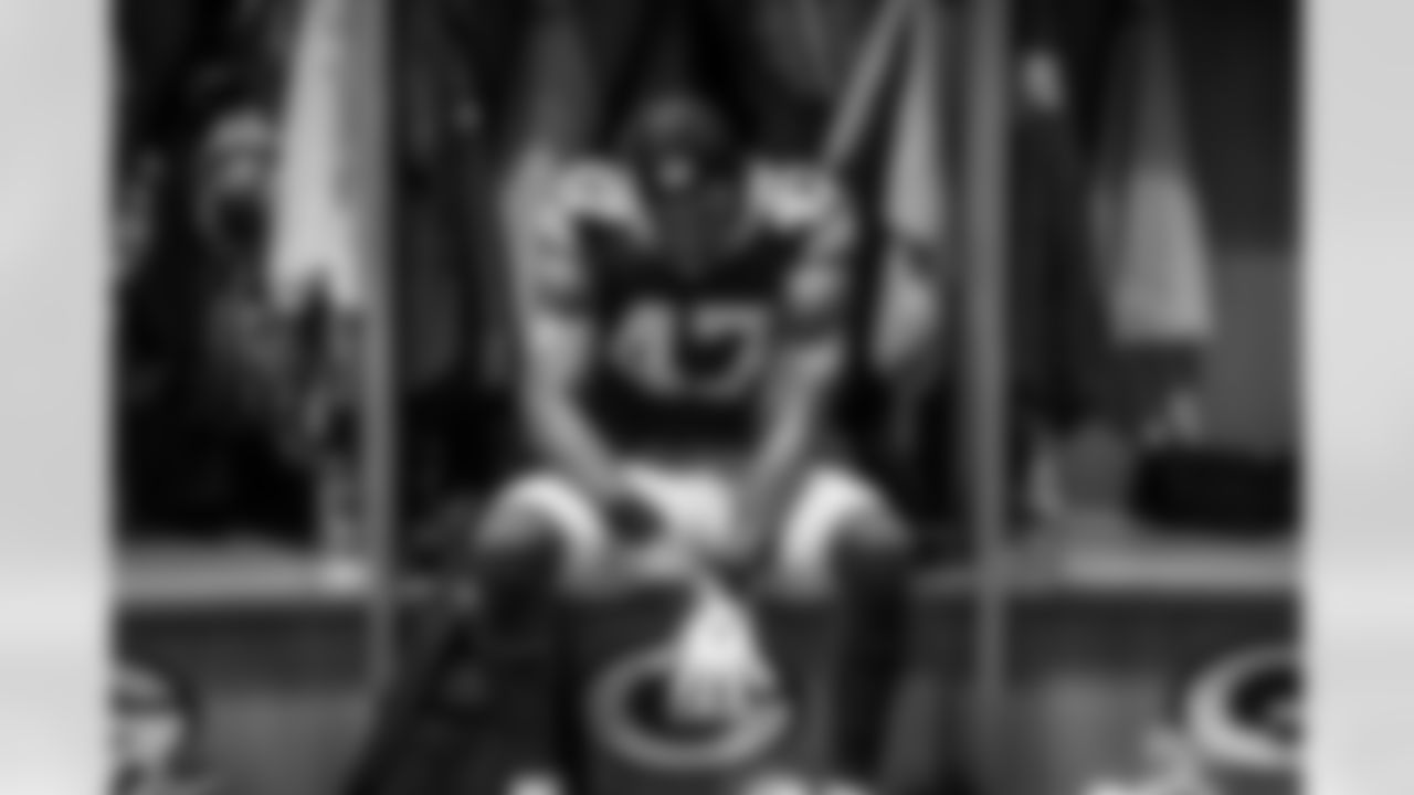 221220-locker-room-EA-2560011