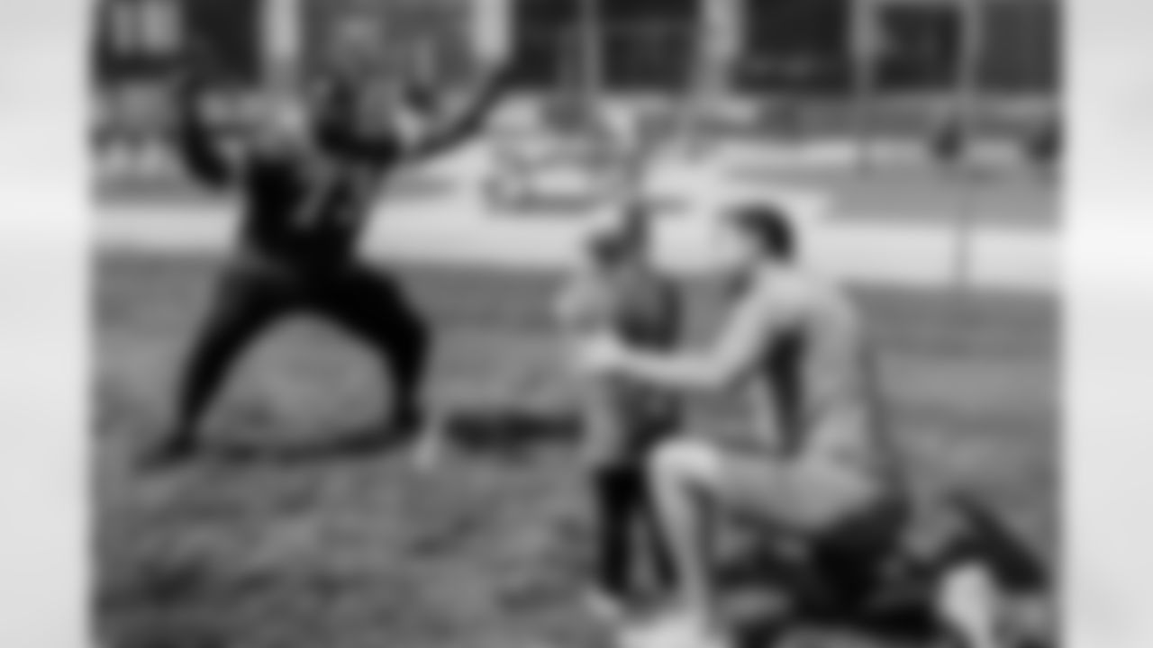 220913-football-outreach-gallery-2560038