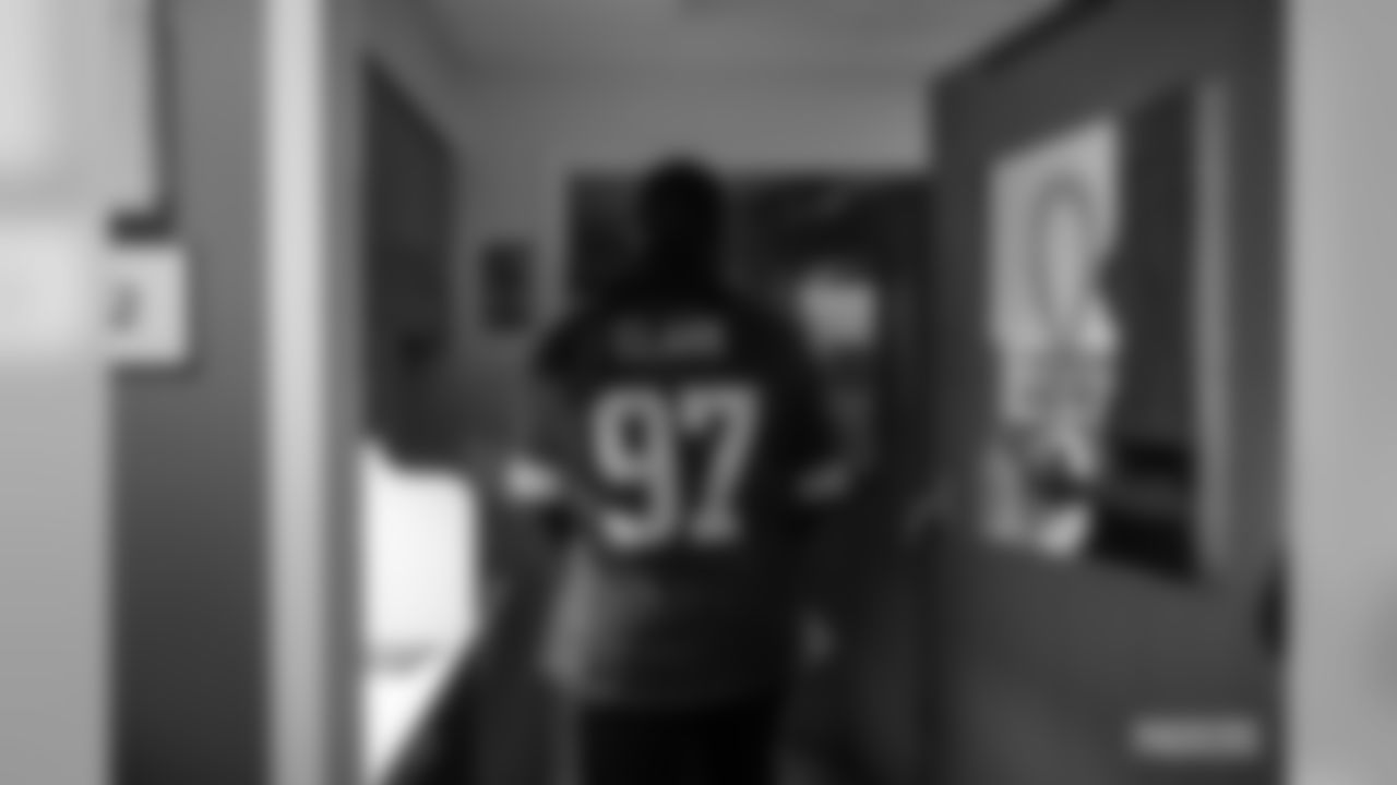191001-players-visit-hospital-04