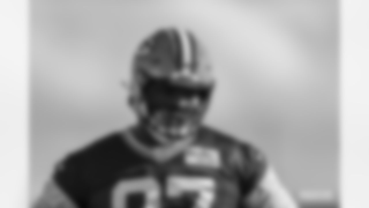 DL Kenny Clark