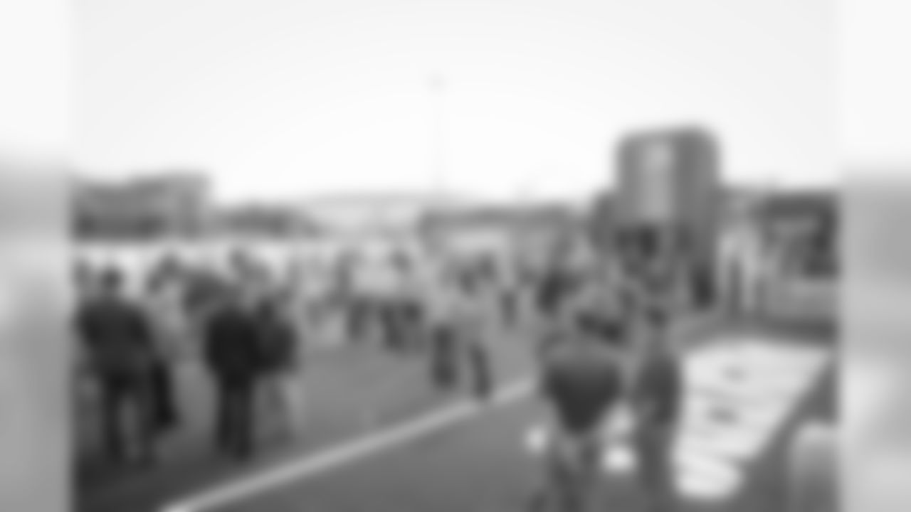180612-lambeau-field-live-ribbon-cutting-23