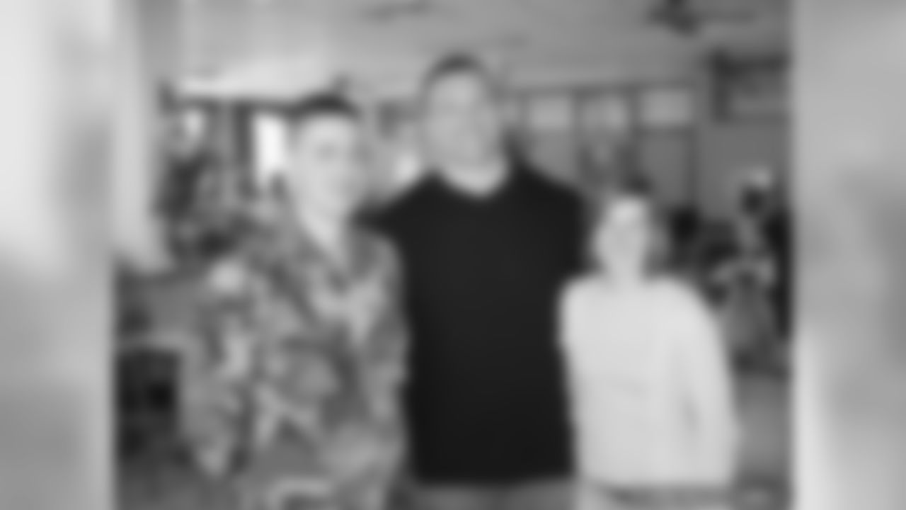 Kampman Visits With U.S. Troops In Germany