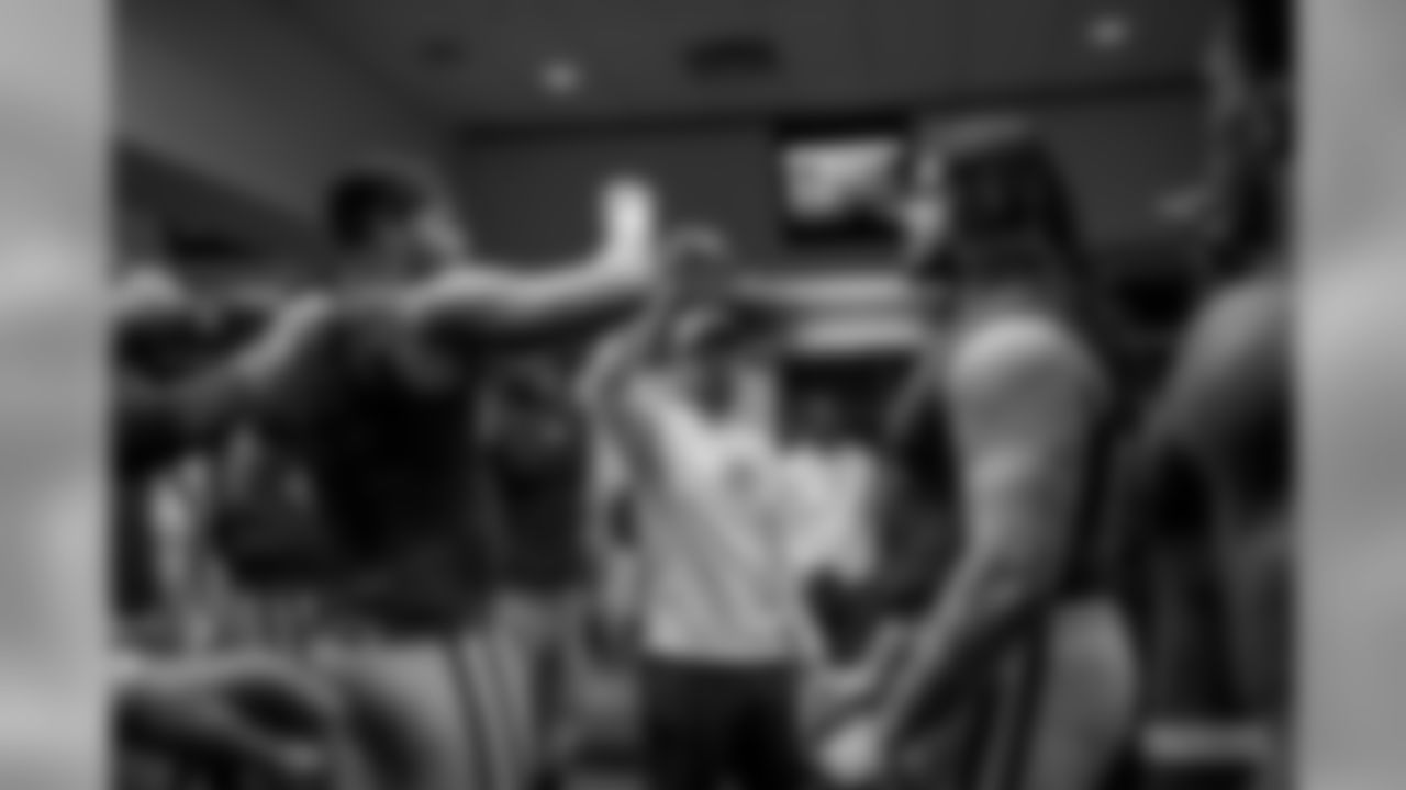 191209-washington-locker-room-pass-9