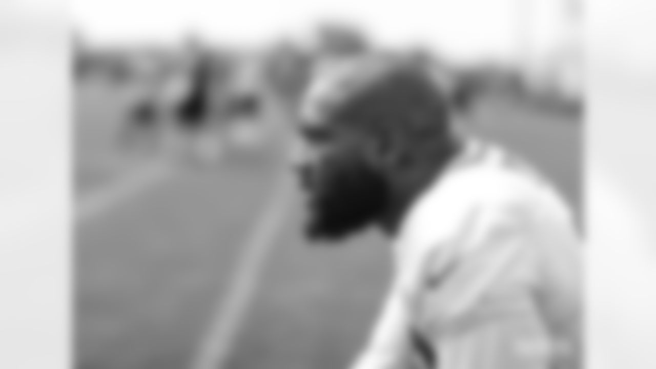 TE Marcedes Lewis