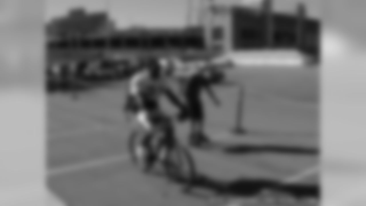 Bills Ride Bikes To Meet Packers At Practice