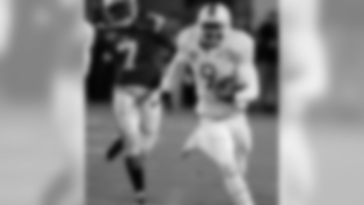 Shields was a four-year letterman for the Miami Hurricanes. He played his first three seasons at WR before moving to CB for his senior campaign.