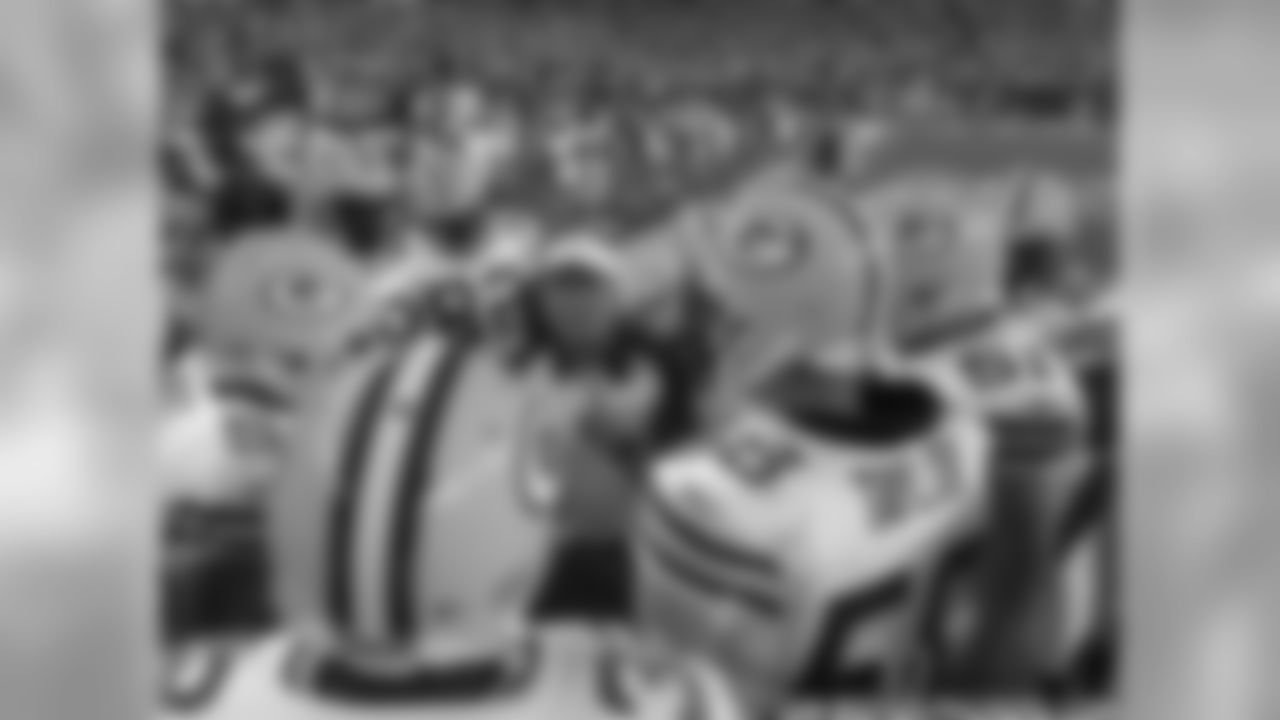 Special Teams Coach Mike Stock