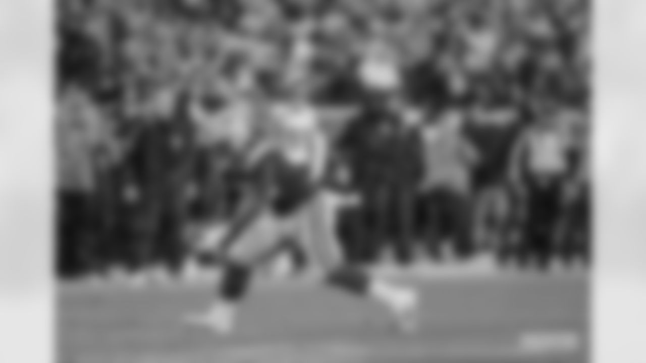 RB AJ Dillon