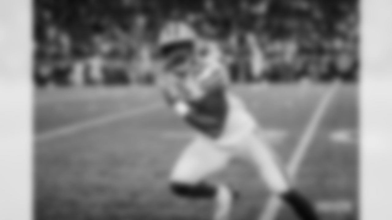 LB Oren Burks (2018-present)