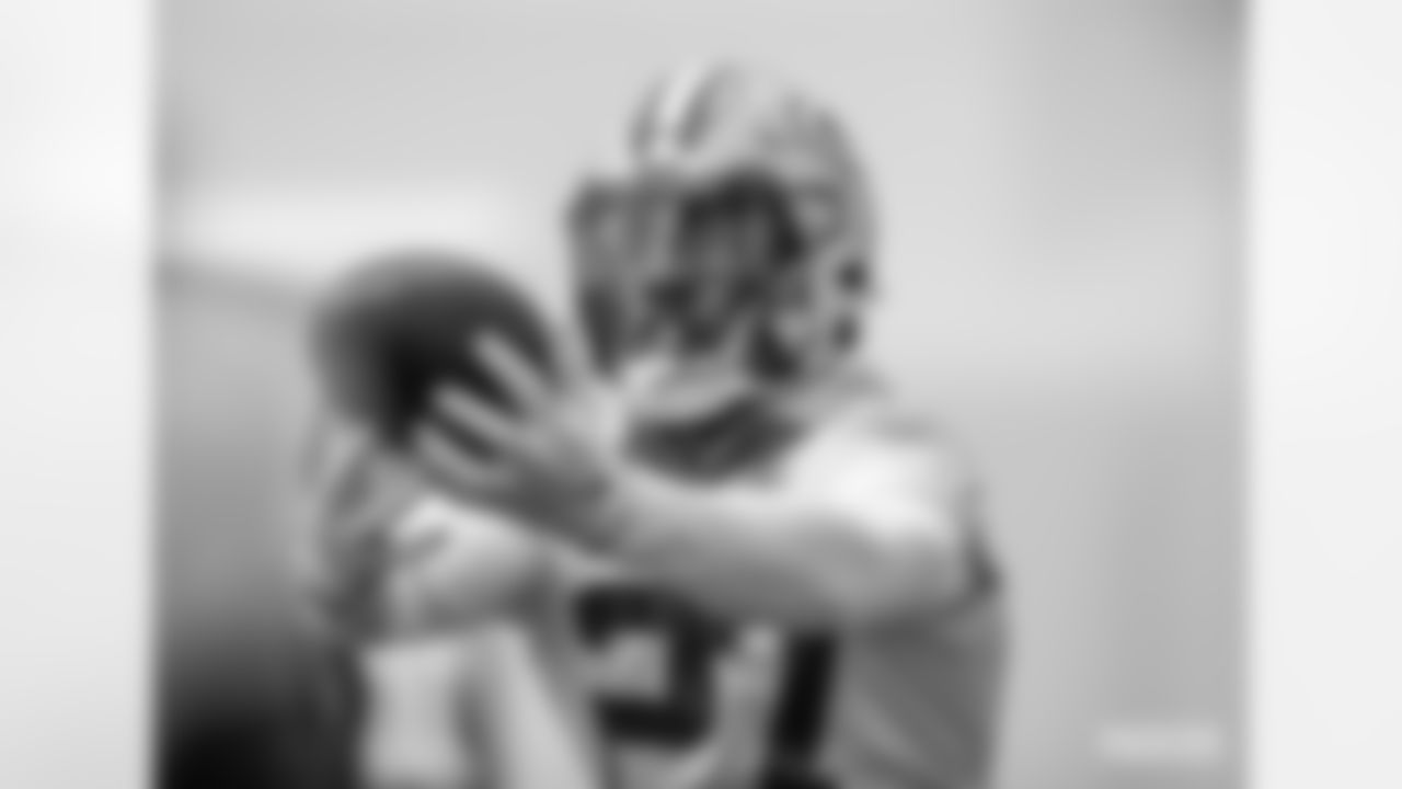 221130-evan-practice-gallery-2560058