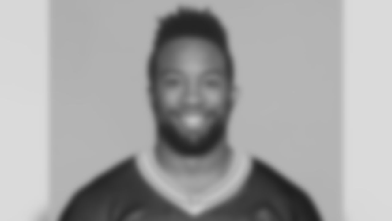 38 — RB John Crockett