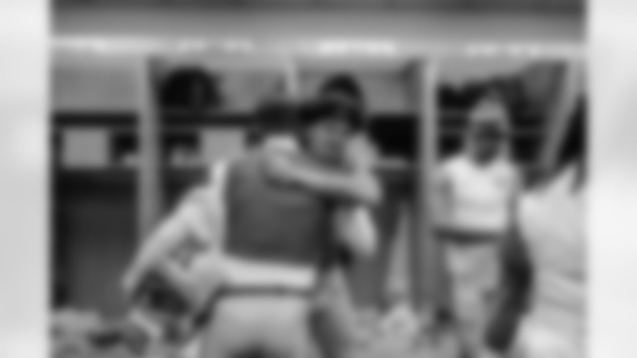 221205-locker-room-evan-2560003