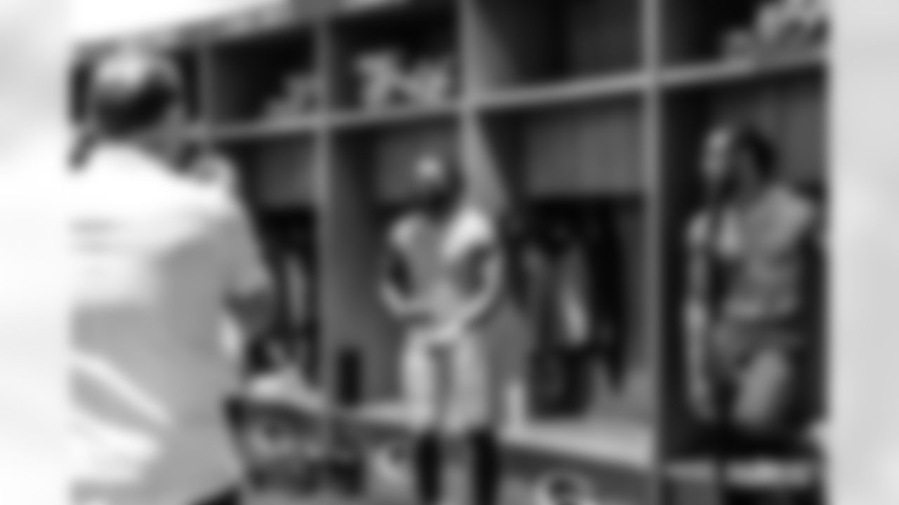 230924-locker-room-pics-siegle-wm-011