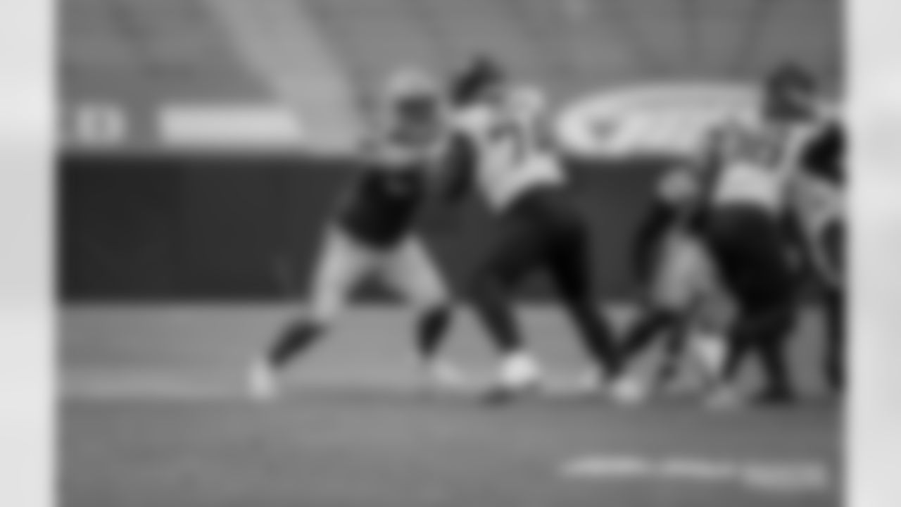 DL Dean Lowry