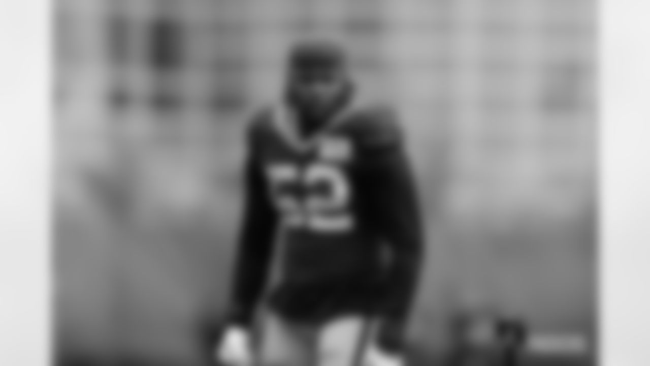 LB Rashan Gary