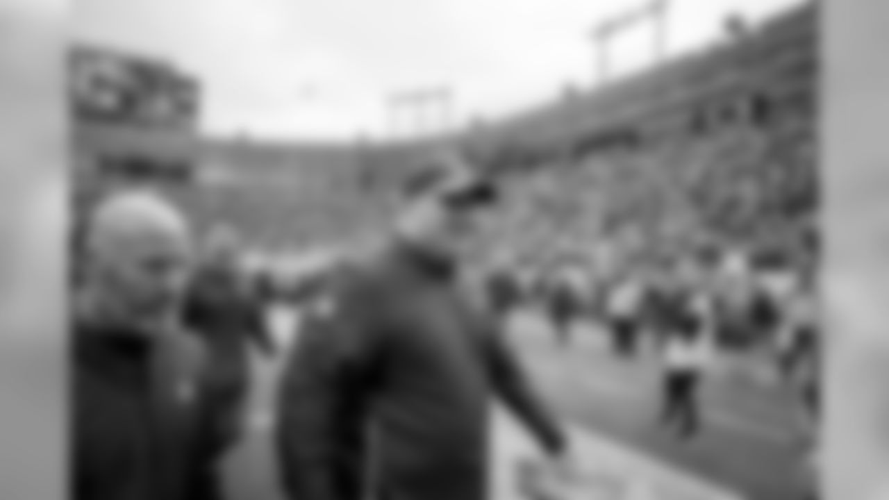 181001-packers-bills-game-wilson-016