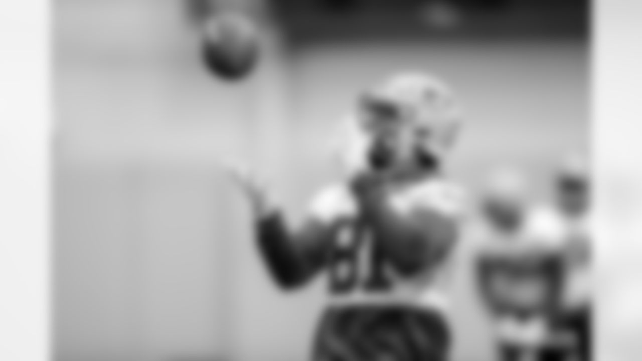 221130-evan-practice-gallery-2560013