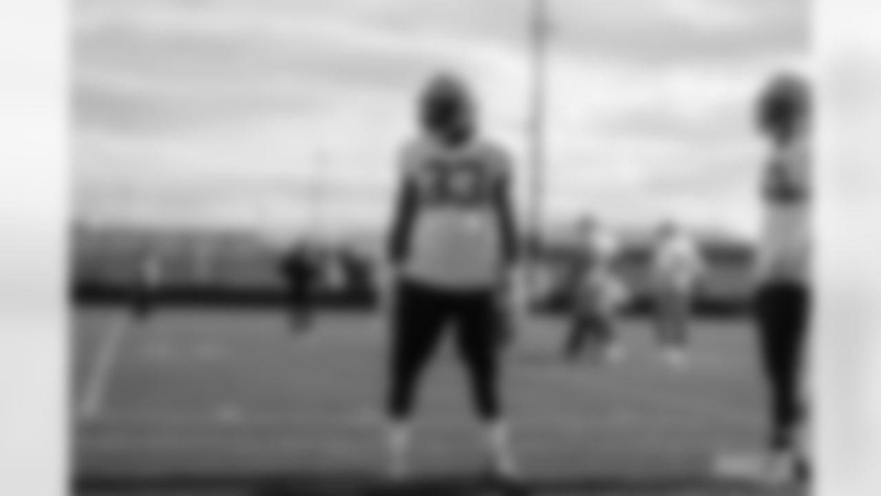 RB Aaron Jones