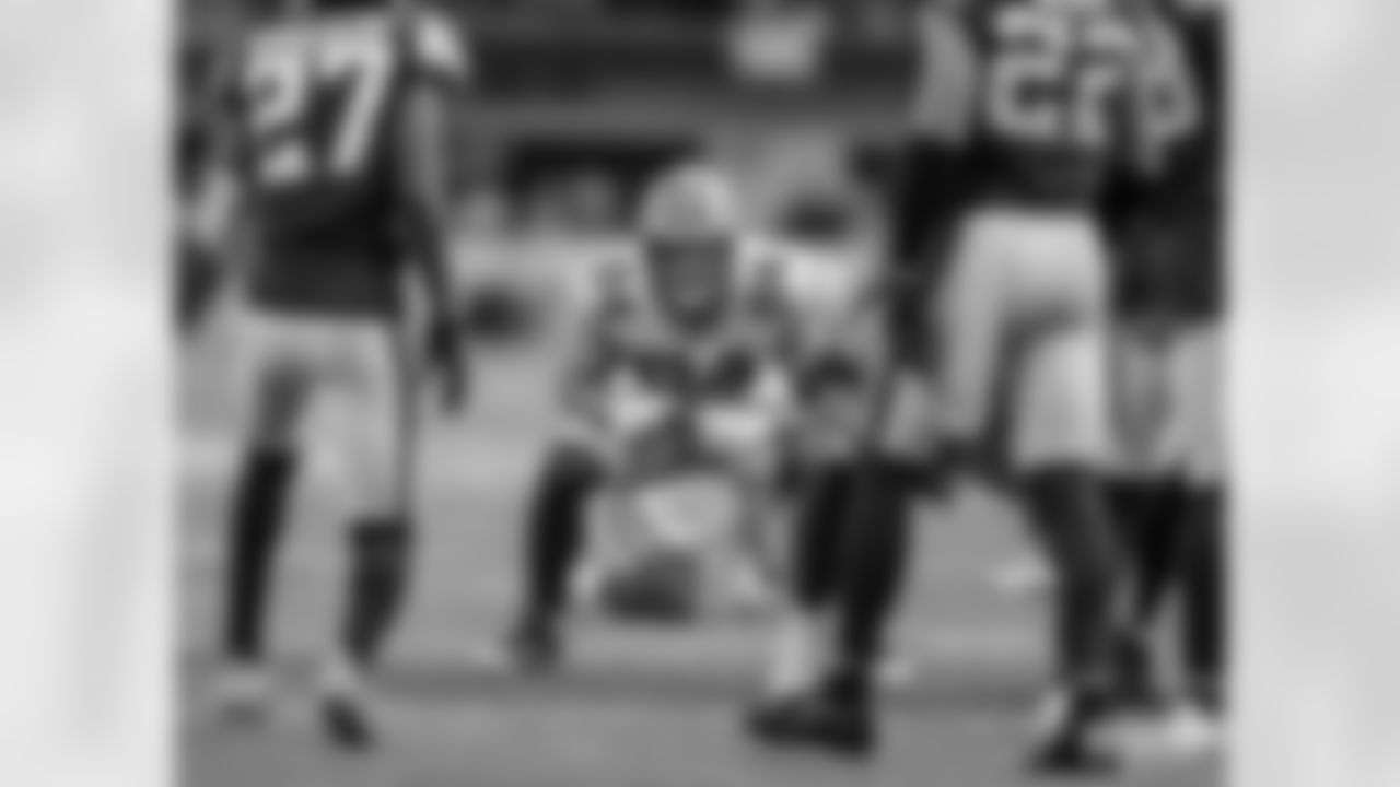 TE Tyler Davis