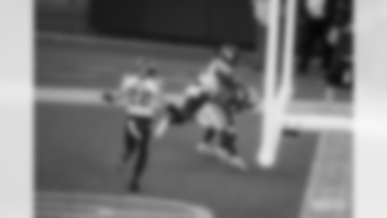 WR Davante Adams