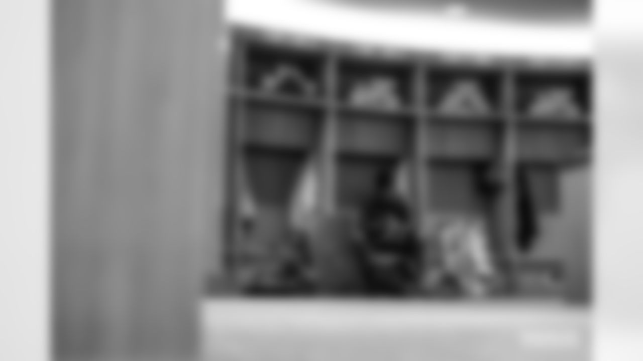230109-locker-room-2560018