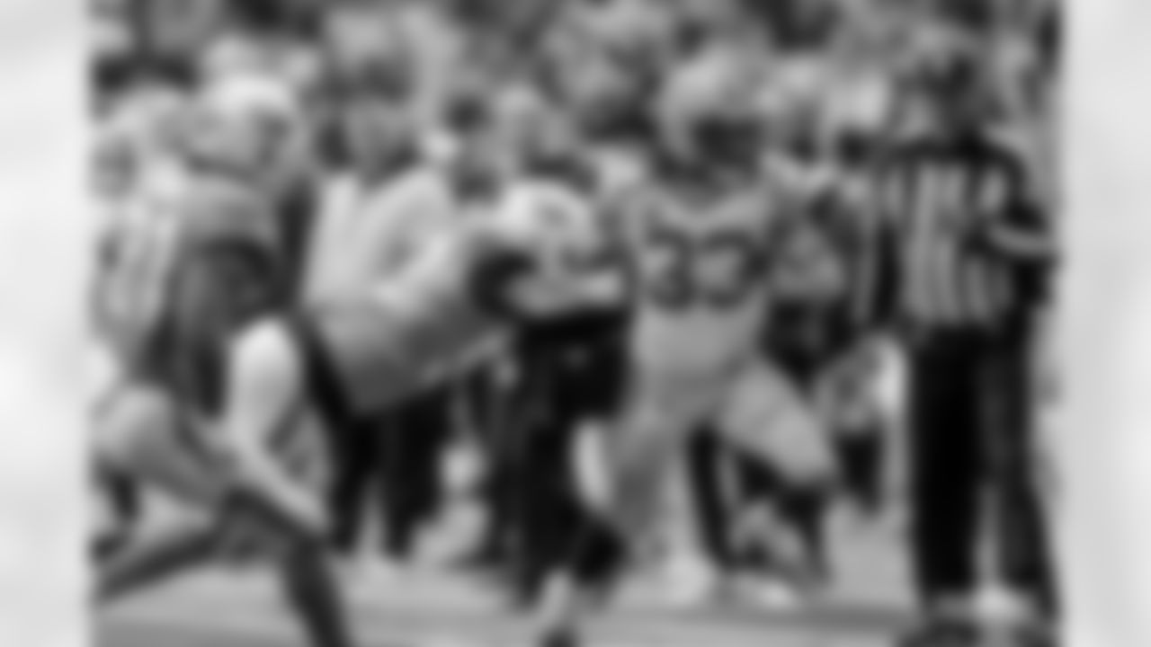 221225-packers-dolphins-siegle-WM-44