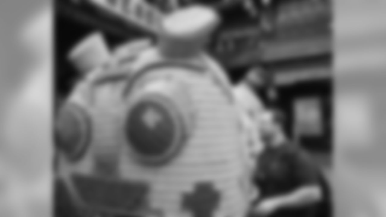 Pepsi mascot, Shanghai