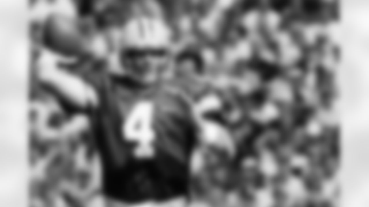 QB Brett Favre (1992-2007)