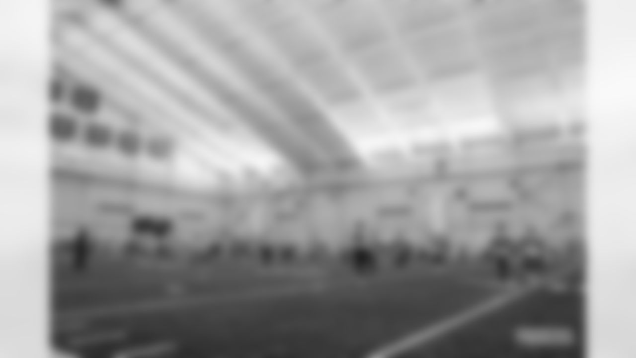 Packers warmup at Don Hutson Center