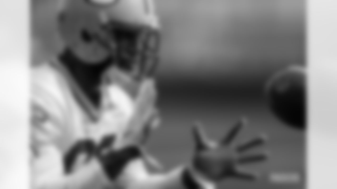 TE Marcedes Lewis