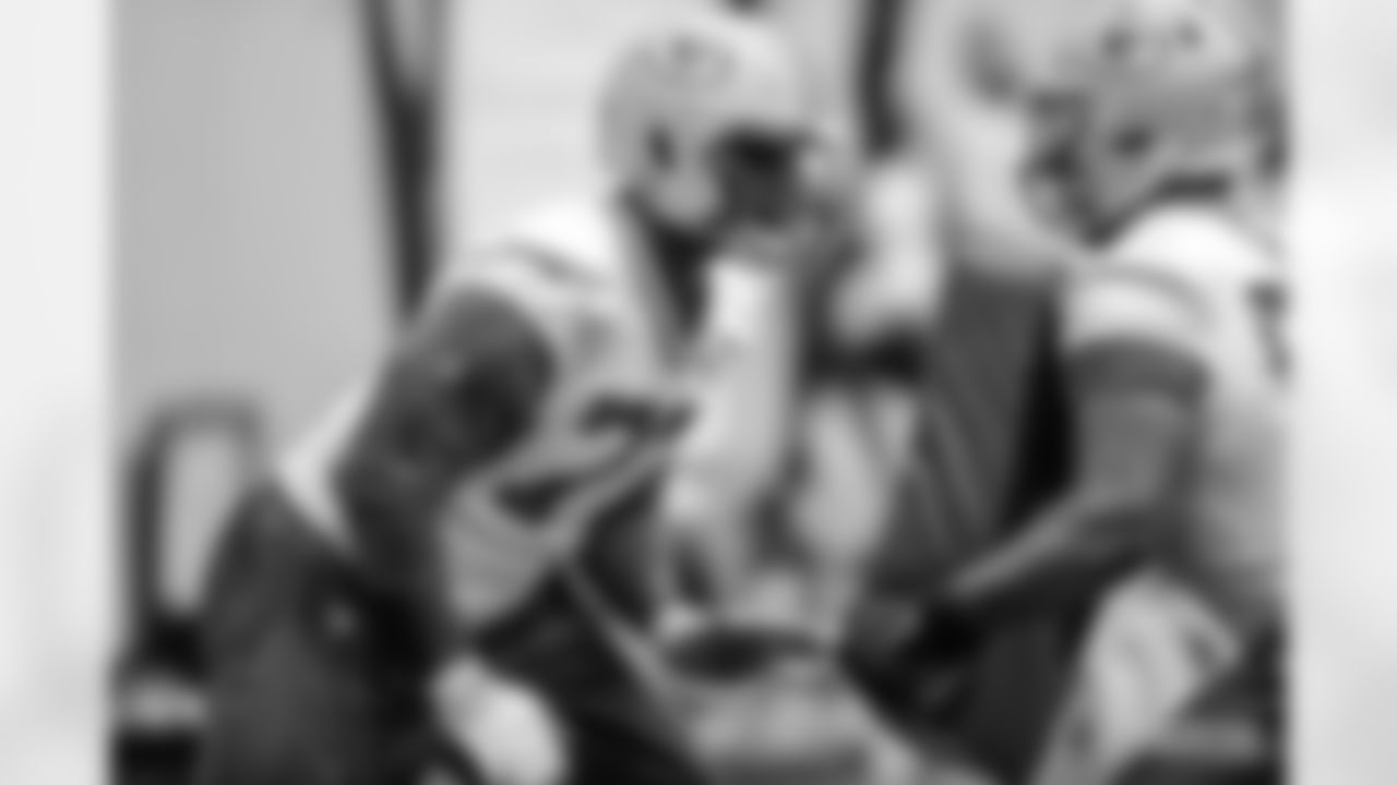 221130-evan-practice-gallery-2560036
