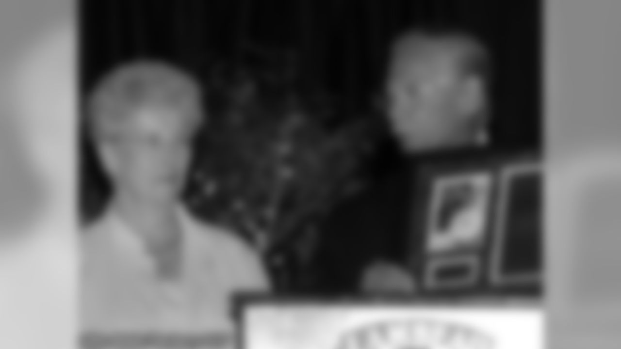 2006 FAN Hall of Fame inductee Kathy Lazarro