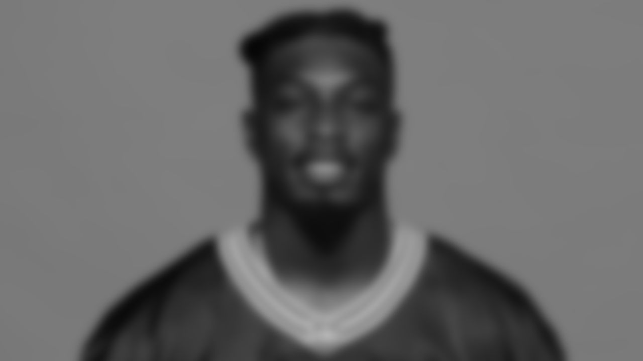 39 - CB Chandon Sullivan