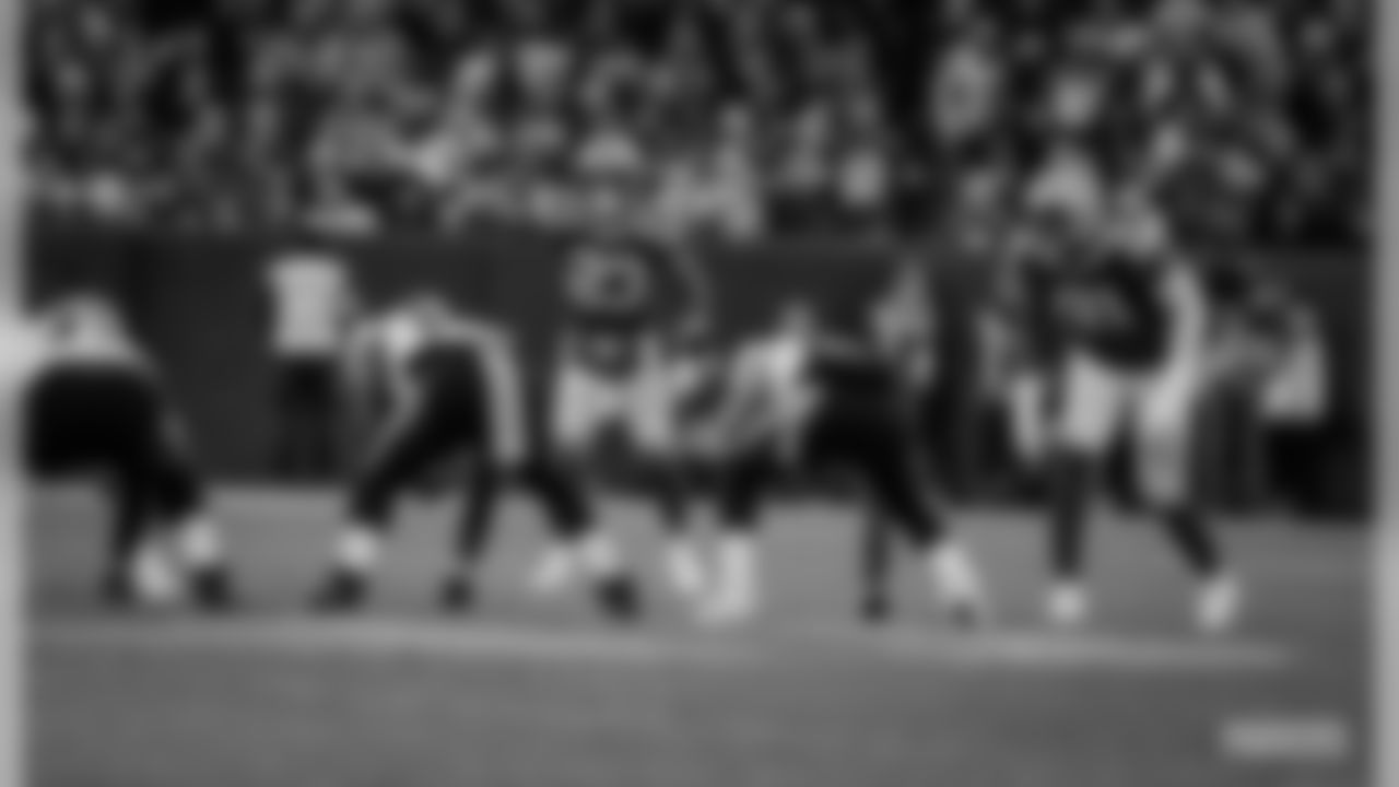 191110-packers-panthers-2-siegle-WM-12