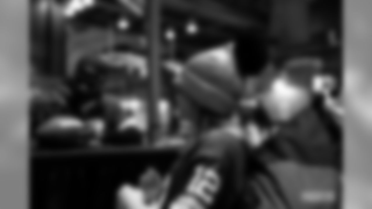 191216-salvation-army-signings-24