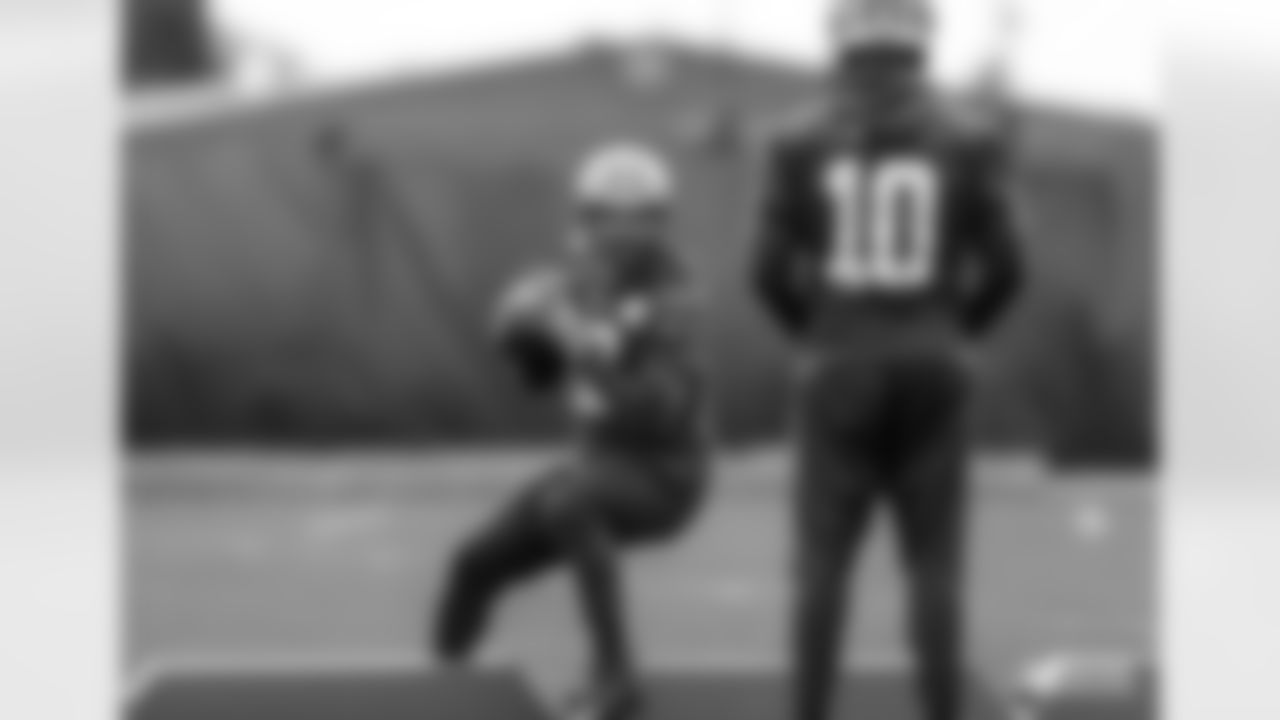 QBs Aaron Rodgers & Jordan Love