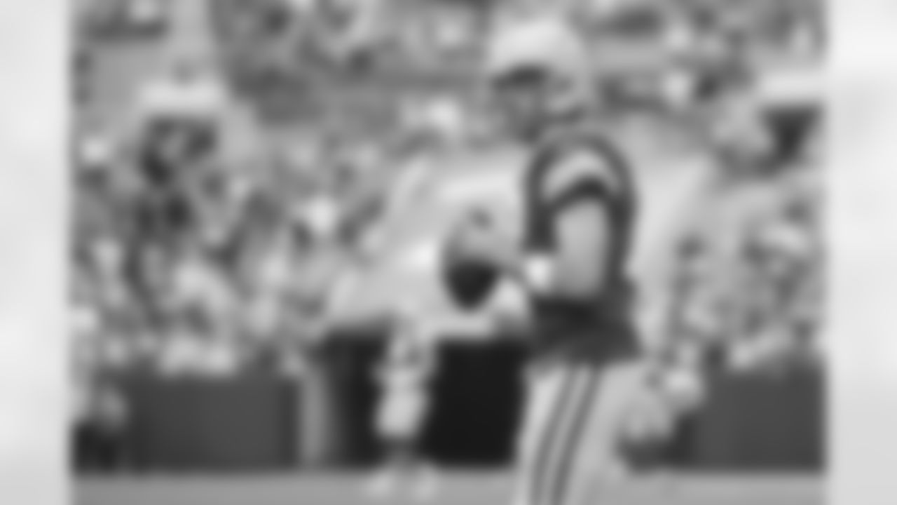 Green Bay Packers quarterback Aaron Rodgers (12) warms up prior to an NFL football game against the Pittsburgh Steelers on Sunday, October 3, 2021 in Green Bay, Wisconsin. (Todd Rosenberg/NFL)