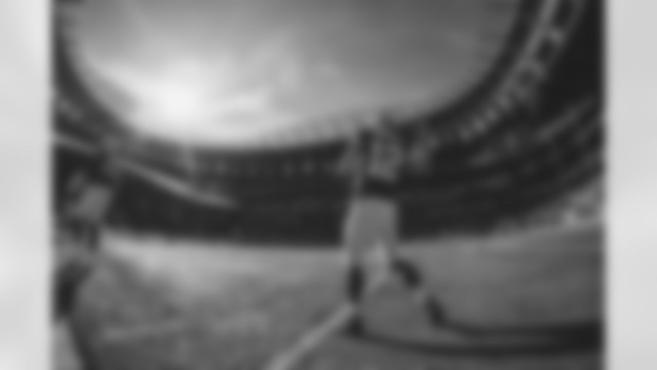 NFL-1770752