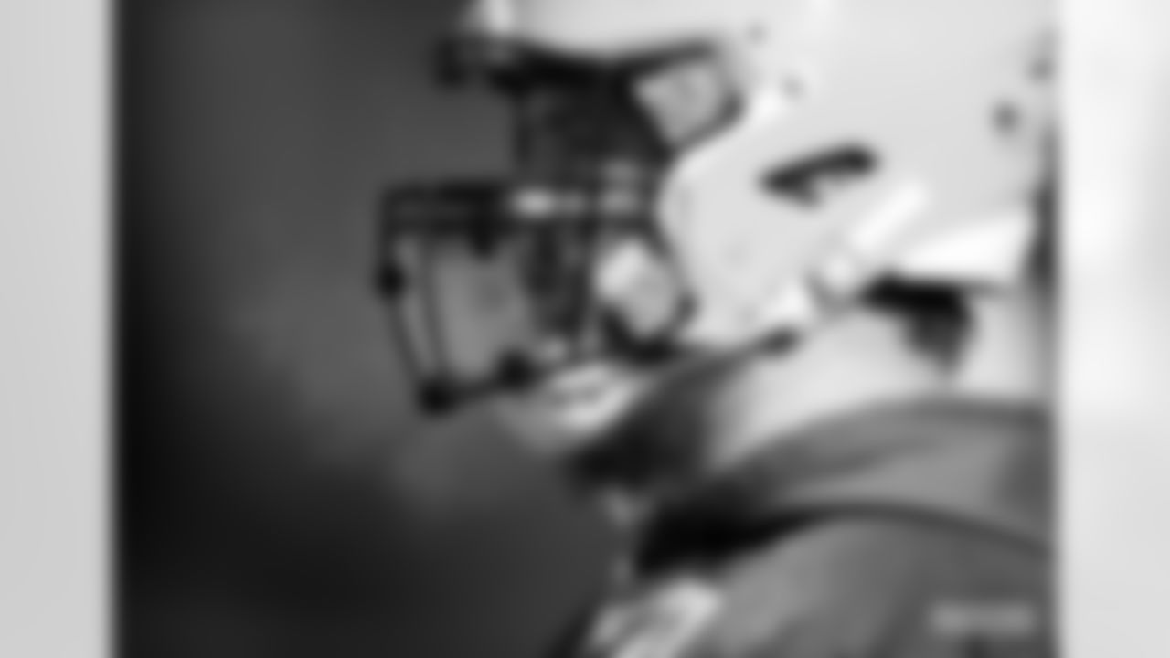 DL Tyler Lancaster