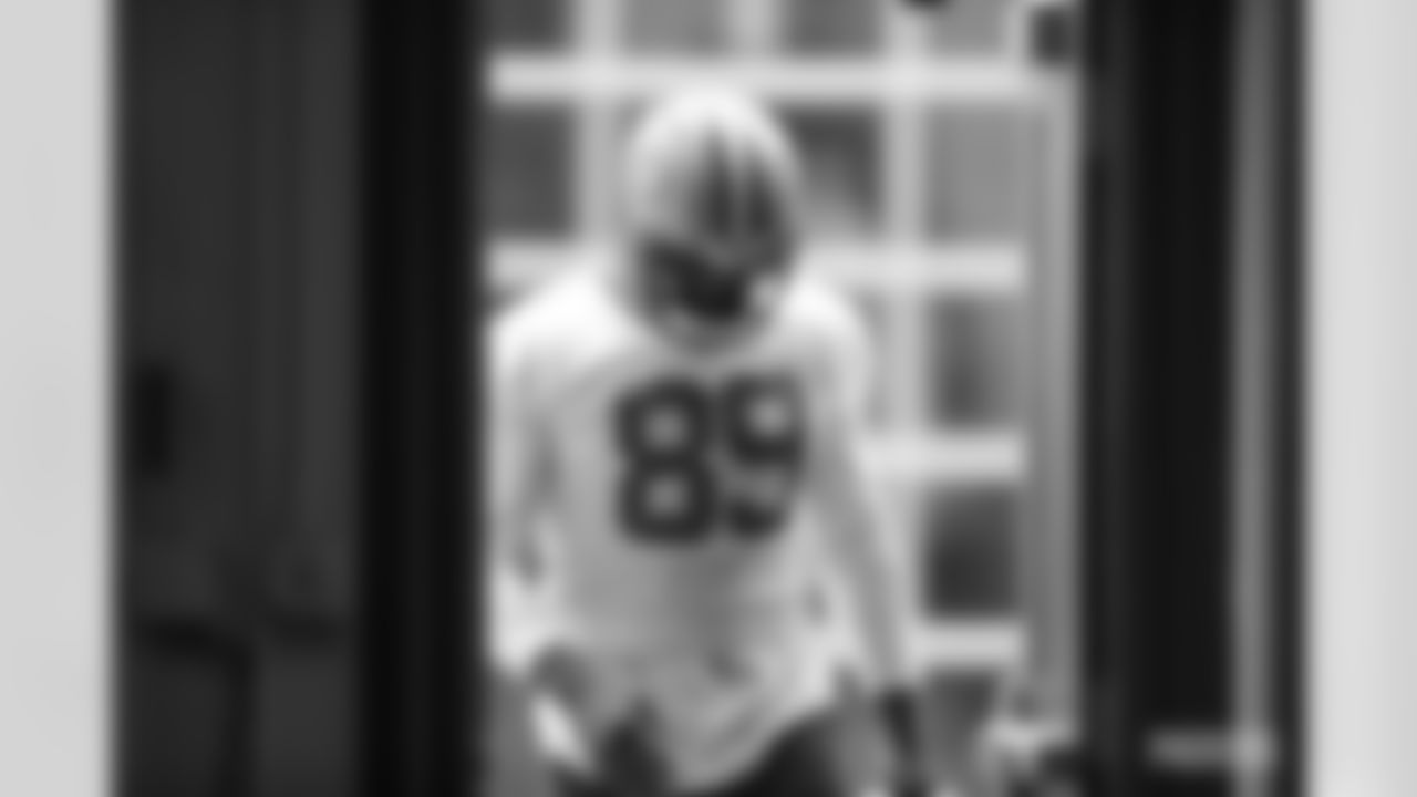 TE Marcedes Lewis