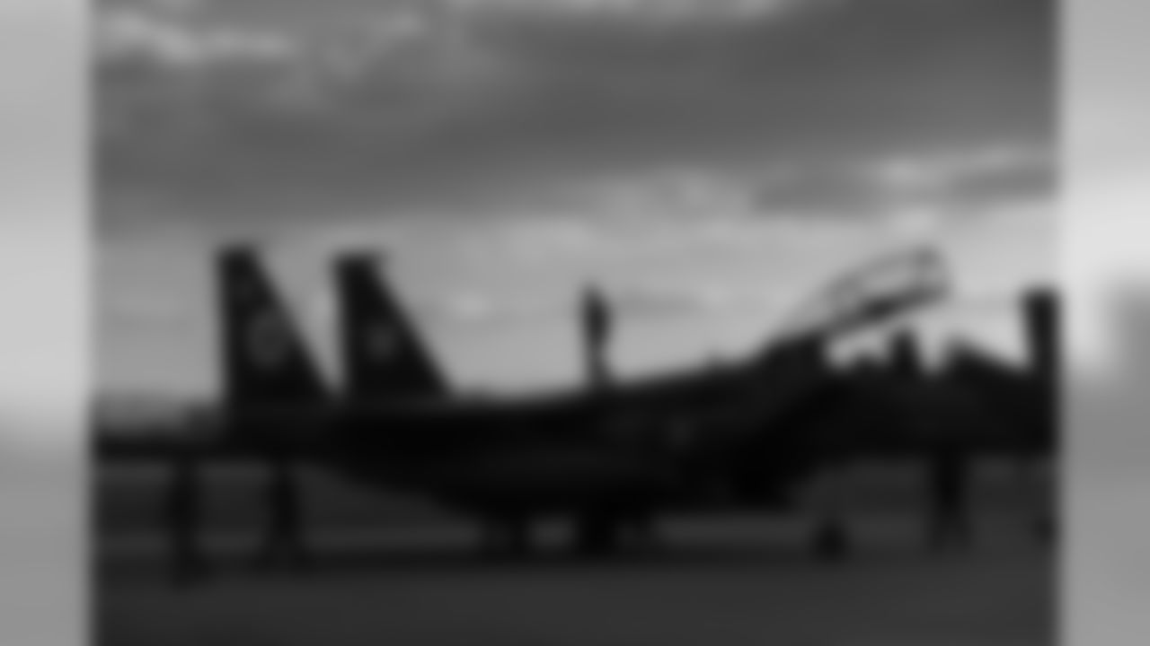 181111-f15-fly-over-14