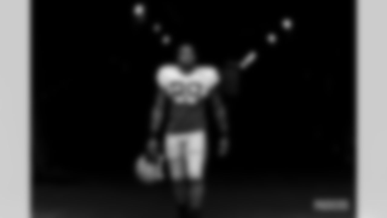 RB AJ Dillon