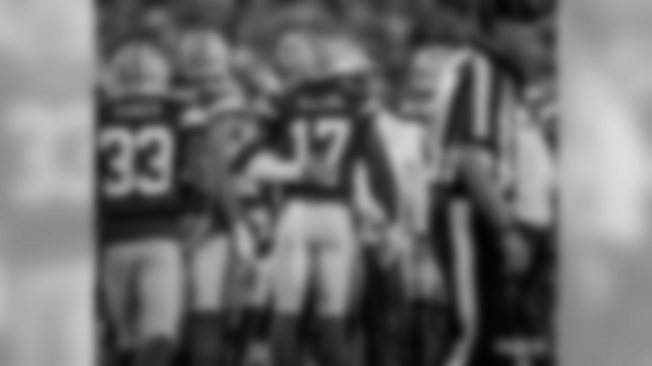 190926-packers-eagles-1-siegle-WM-98