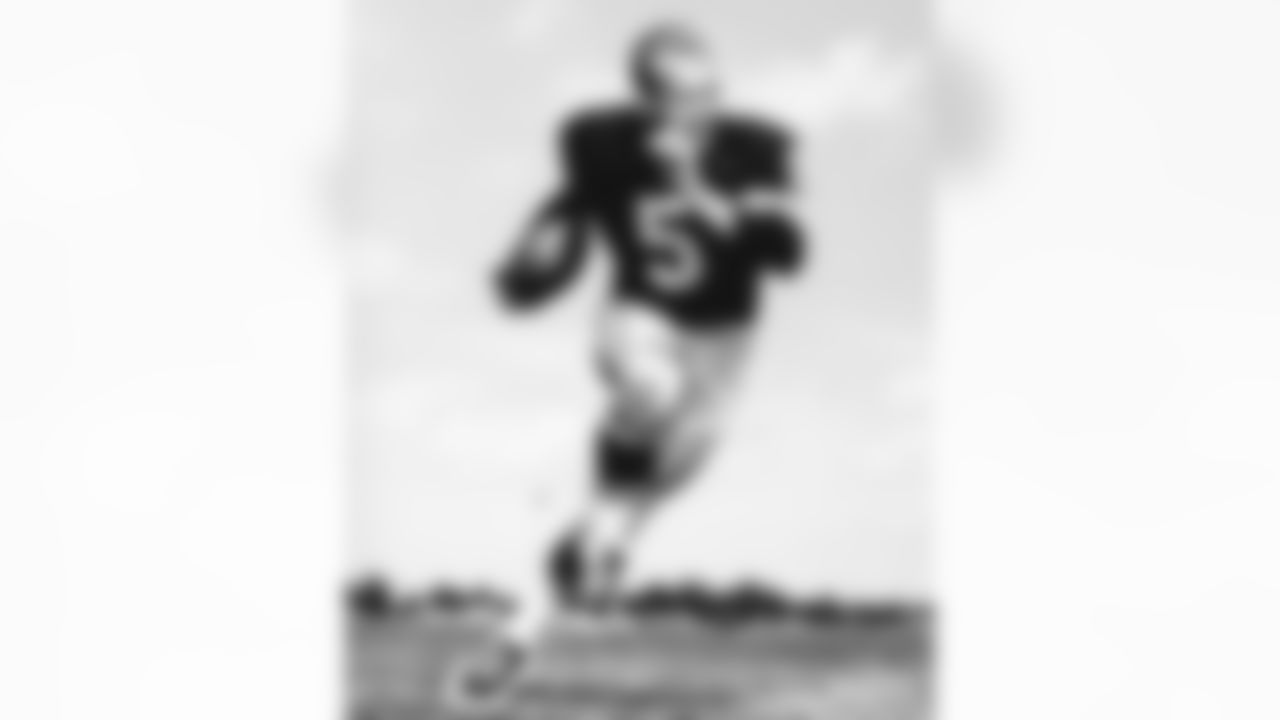 B Paul Hornung (1957-62, 64-66)