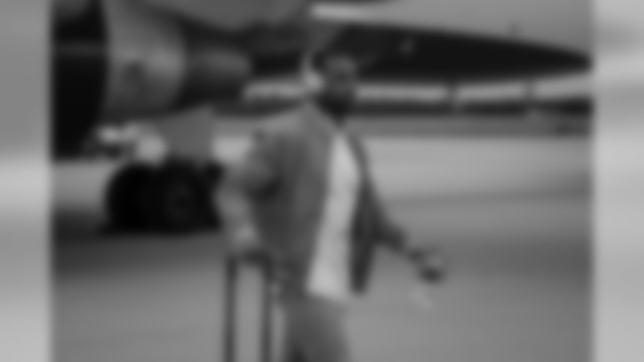 180922-packers-arrive-DC-hartwig-4