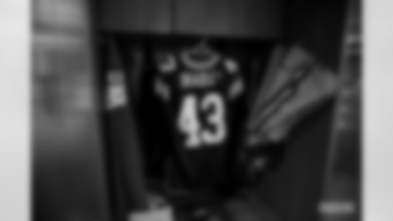 201219-locker-room-30